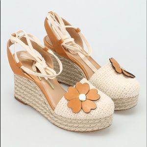 Micheal Kors wedge sandals EUC, size 8